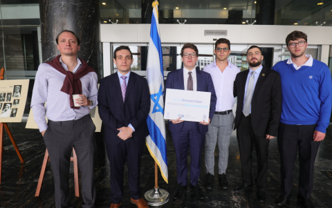 Emilio Marcovici, Martin Berger, Alejandro Better, Noam Dorfzaun, Daniel Treistman y Aaron Kywi.