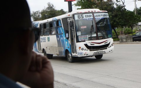 La propuesta técnica plantea tarifas de hasta $0,50, pero condicionadas a mejoras como aire acondicionado y pago electrónico..