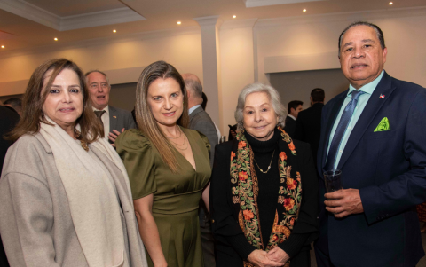 Paula Miranda, Gina Ochoa, María Antonia Velasco y Luis Kalaff.