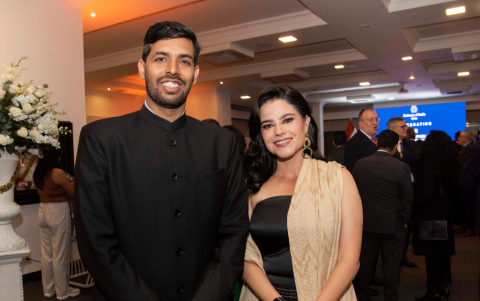 Kunal Kumar Singh y Elena Chiriboga.