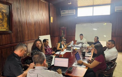 El hecho no dejó víctimas mortales, pero puso en riesgo la vida de la autoridad.