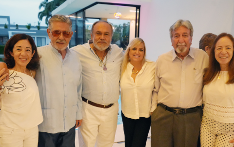 Gliset Plaza, Silvio Castillo, José Pavón, Elsa María de Santa Cruz, Douglas Nasur y Magaly Plaza.