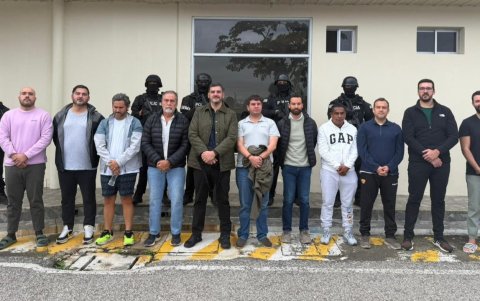 Directivos de Barcelona SC son parte de los detenidos en Caso Goleada.CORTESIA

Directivos de Barcelona SC son parte de los detenidos en Caso Goleada.CORTESIA

Directivos de Barcelona SC son parte de los detenidos en Caso Goleada.