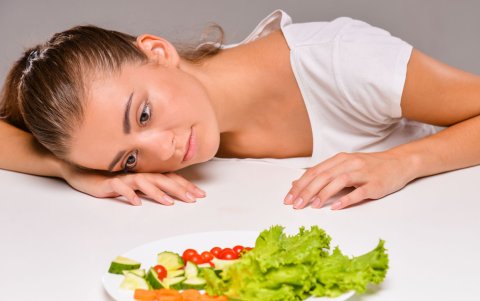 Planes restrictivos provocan efecto rebote y alteraciones hormonales graves.