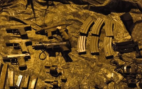 Estos equipos habrían permitido a la organización coordinar operaciones internas y mantener comunicaciones para evitar el rastreo militar.