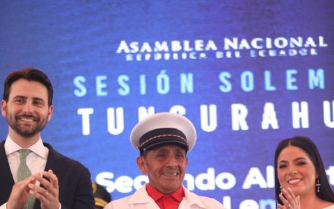 Segundo Oña, pionero de los helados de la Catedral, fue reconocido por la Asamblea.