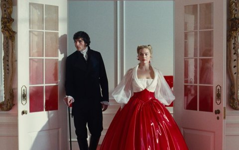 La elección de Margot Robbie como Catherine Earnshaw y Jacob Elordi como Heathcliff generó críticas.