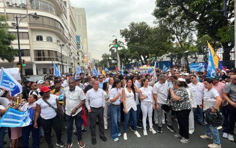 La marcha llegó hasta el Malecón 2000