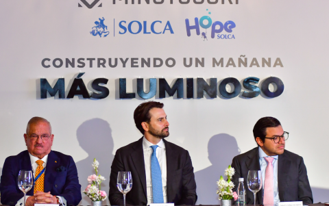 José Jouvín, Niels Olsen y David Concha.