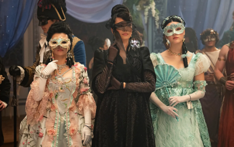 La temporada también esta marcada por el regreso de personajes entrañables como las hijas de Lady Araminta Gun.