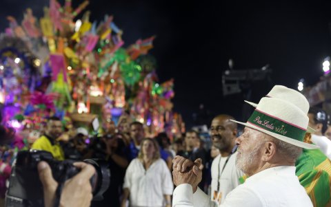 Luiz Inácio Lula da Silva calificó el Carnaval de Río como motor económico y vitrina global de Brasil.