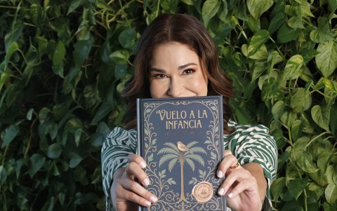 Para las ilustraciones del libro se apoyó en la inteligencia artificial.