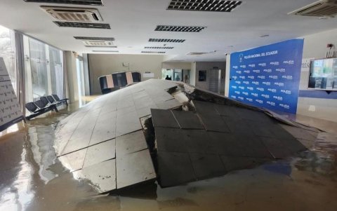 La Unidad de Vigilancia Comunitaria sigue inhabilitada por el daño en el piso que se produjo tras la creciente.