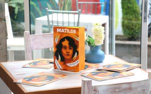 La obra fue editada bajo el sello editorial El Fakir.