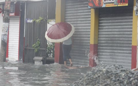 Guayaquil y otras ciudades del Litoral ecuatoriano enfrentan el problema de todos los años: inundaciones por las intensas lluvias y la falta de infraestructura adecuada.