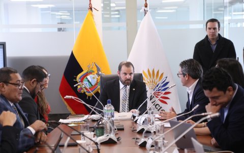 La Comisión del Desarrollo Económico, Productivo y la Microempresa elaboró al informe de primer debate.