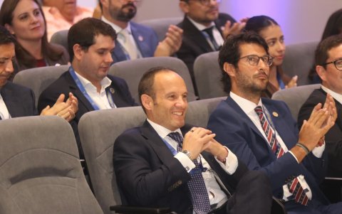 Francisco Egas celebra tras la jornada decisiva de este martes 17 de marzo, donde oficializó su permanencia al frente de la FEF.