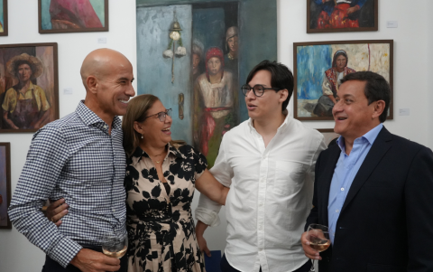 Rafael Wong, Alexandra de Mayorga, Mauricio Mayorga Montesdeoca y Mauricio Mayorga Guerrero.