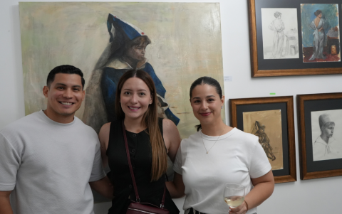 Daniel Sotomayor, Belén Loayza y Astrid Masson.