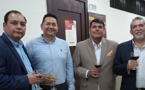 Juan Luis Aguirre, Mauricio Garzón, César Salazar y José Luis Jouvin.