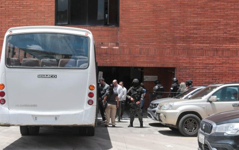 Los dos hermanso del alcalde de Guayaquil, Aquiles Álvarez fueron ingresados a la cácer de Turi, en Cuenca, por el caso Goleada.