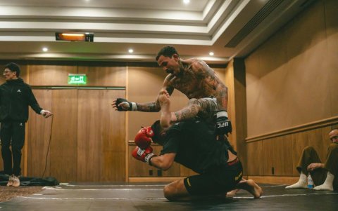 El ecuatoriano en una de las últimas prácticas en la sede del UFC México.