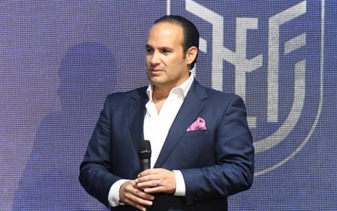 El actual presidente de la Ecuafútbol, Francisco Egas, tiene a cuestas ya dos mandatos, antes fue titular de Universidad Católica.