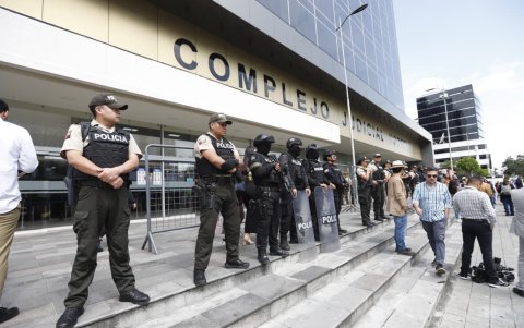Ambiente desde el Complejo Judicial Norte de Quito, donde se declaró fallida la audiencia en el Caso Goleada.