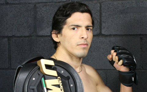 Adrián Luna Martinetti, luchador ecuatoriano de artes marciales mixtas