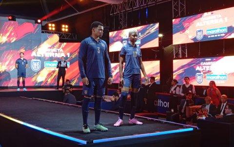 La selección ecuatoriana se prepara para la Copa del Mundo 2026 con su nuevo uniforme.