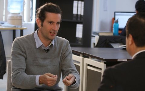 Fernando Casado afirma que la revocatoria de su visa en Ecuador le fue notificada por correo electrónico.