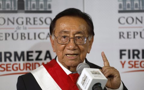 El nuevo mandatario interino de Perú, José María Balcázar.