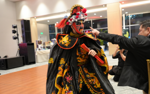 La presentación artística por el Caballo de Fuego no podía faltar.