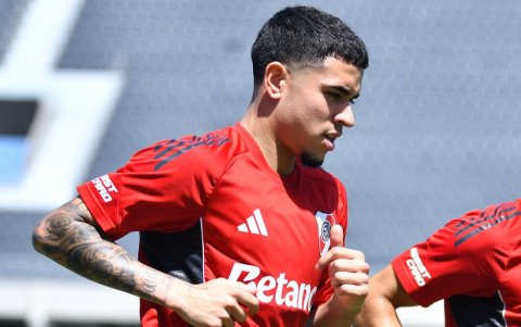 Kendry Páez esperaría su oportunidad en el banco de suplentes.