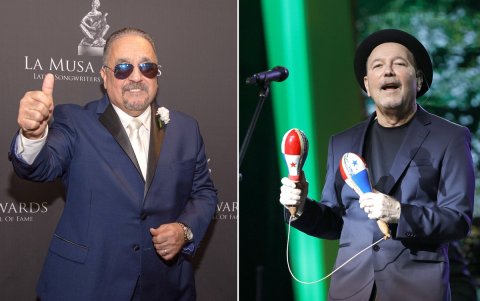 Fotografía que muestra una persona limpiando una pieza descubierta en la zona arqueológica de El Caño, en el distrito de Natá (Panamá).