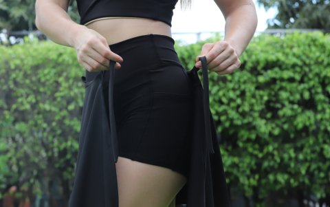 Prendas reversibles o 2 en 1 como la falda-short son las más novedosas.