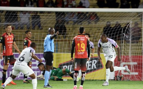 Leones consiguió tener como refuerzo destacado esta temporada a Juan Luis Anangonó.