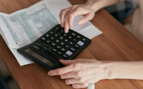 Personas con deudas podrán revisar su historial crediticio en línea con su cédula.