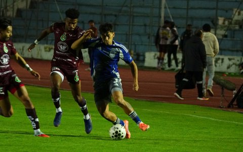 Emelec encajó ante Mushuc Runa su segunda derrota de la era Vicente Sánchez.