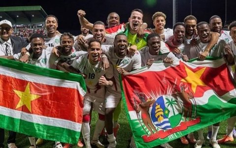Surinam clasificó al repechaje del Mundial 2026.