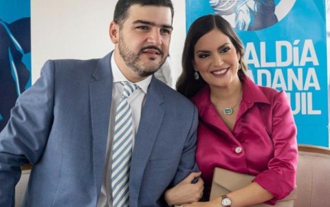Referencial. El alcalde de Guayaquil en un evento en 2025 con su esposa Fiorella Icaza.