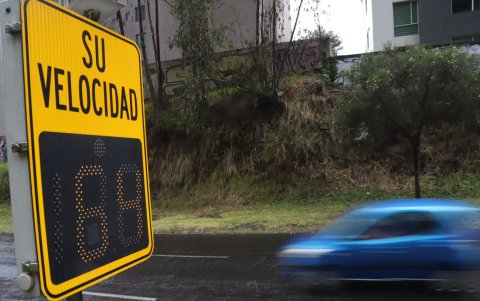 Entrada a las salas de descanso Wait n' Rest