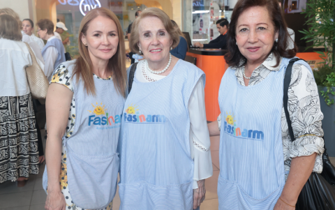 Flor María Barreiro, Mayta de Rizzo y María Leticia de Chávez.