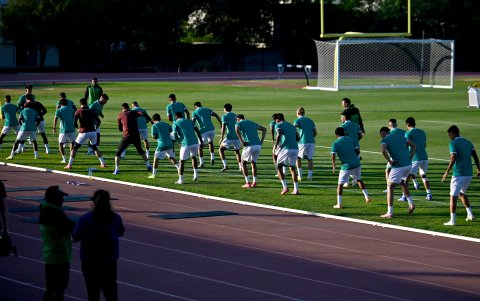 Bolivia se preparó con sus principales figuras para el repechaje mundialista.