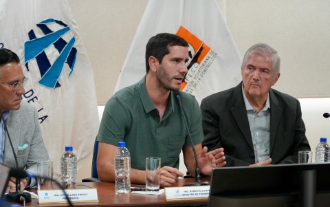 Roberto Luque denunció irregularidades en la ANT y vínculos de funcionarios con mafias.