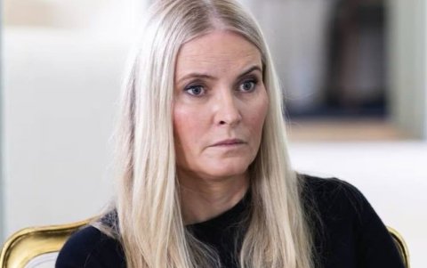 Ciudadanos ingresaron de forma controlada al Multicomercio de la Bahía de Guayaquil para recuperar pertenencias, bajo supervisión policial y de gestión de riesgos.