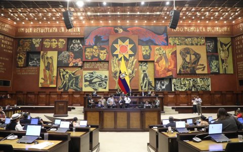 El oficialismo en la Asamblea aprobó con el mínimo de votos necesario la Ley de los GAD.