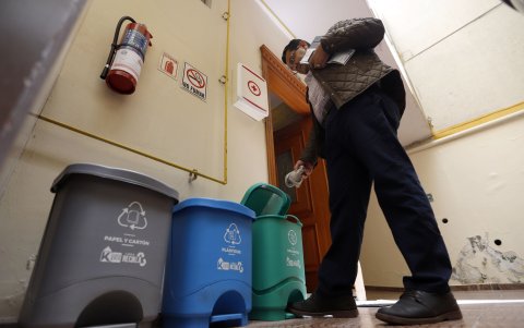 Negocios. En la zona hay 42 hoteles y hostales. Lenin Campaña ahora cancela $67 más por la tasa de recolección.