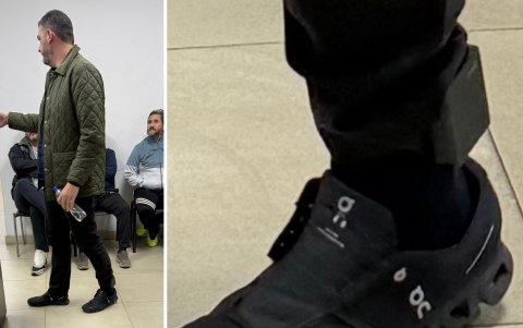 Fotografías difundidas por la defensa muestran al alcalde de Guayaquil, Aquiles Álvarez, portando el grillete electrónico horas después de su detención.