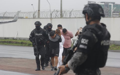 La Operación Costa dejó 16 detenidos en Ecuador y otros implicados en Europa, tras una investigación de 20 meses por nexos con la mafia albanesa.